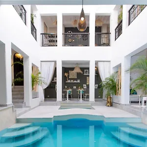 4* Riad Al Rimal &